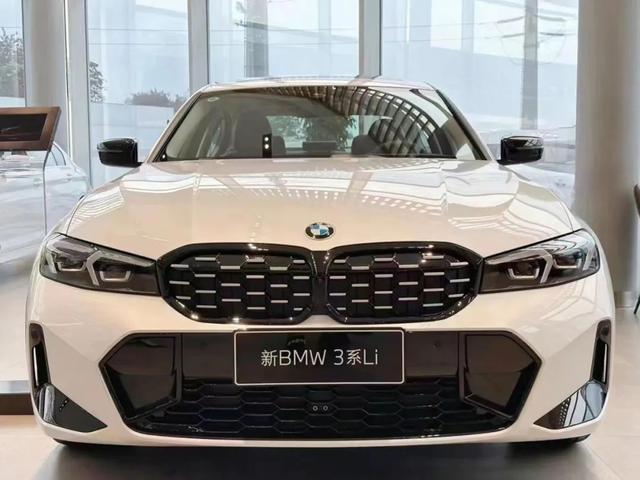 9万改款3系：BMW最新款3系售价9万起，性能、外观、内饰升级