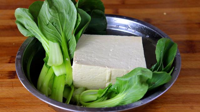 最简单家常青菜豆腐的做法