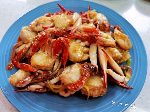 姜葱清蒸螃蟹，鲜嫩饱满，肉质鲜美，怎么做最好吃