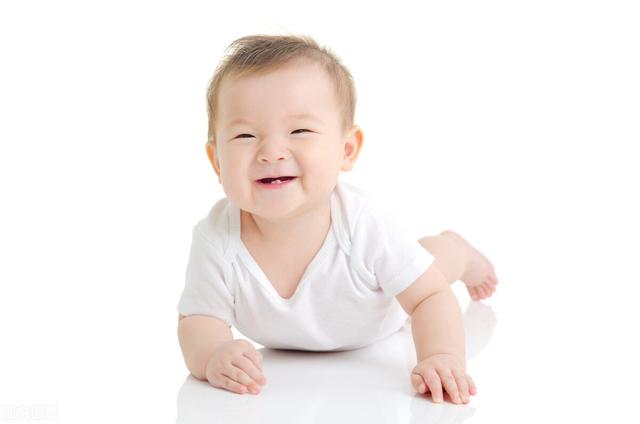 三个月的宝宝吃米油：适宜的添加辅食时间点和注意事项