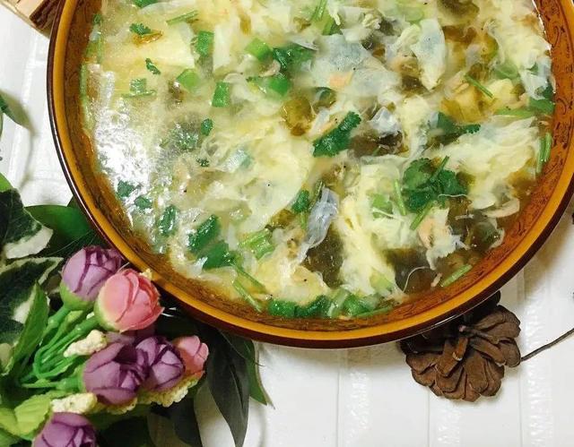 家常菜简单易做的紫菜汤，味道鲜美营养丰富